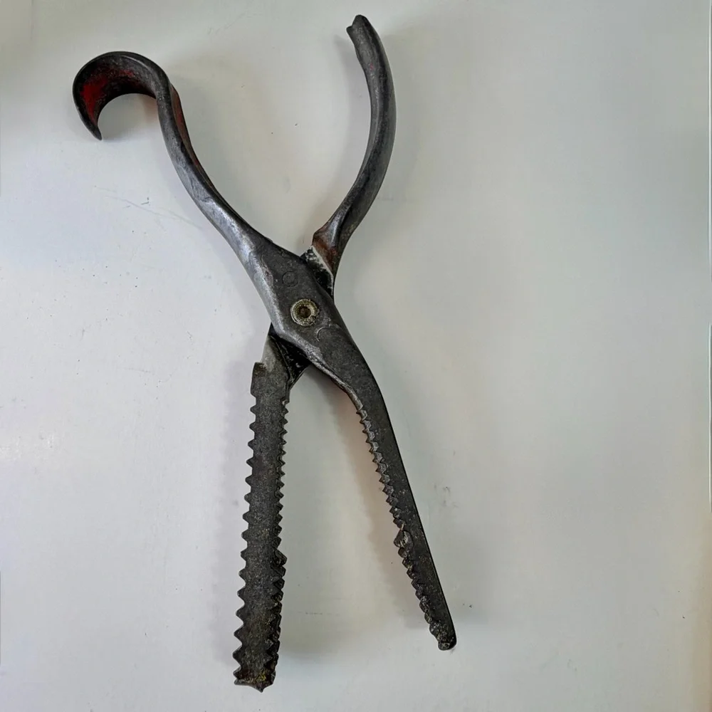 Vintage Fishing Tackle Lot Detty’s Fish Gripper Trilene Line Lures Swivels - Picture 9 of 9